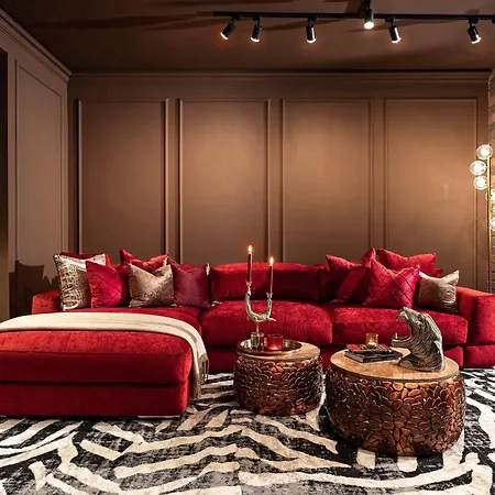 Qult - Obsidian Apartment Bucharest
