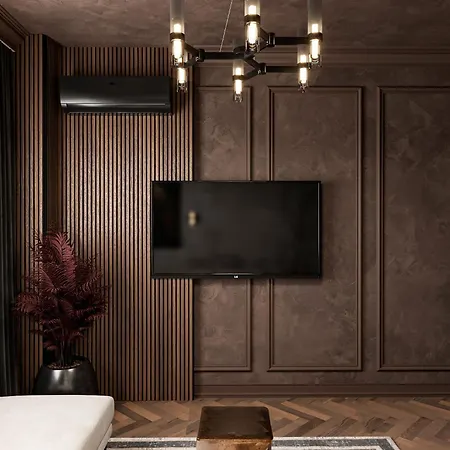 Qult - Obsidian Bucharest