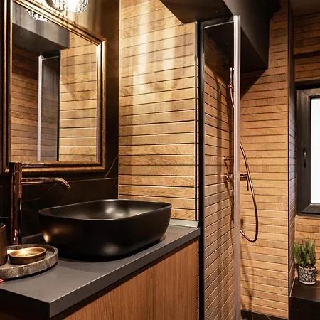 Qult - Obsidian 布加勒斯特