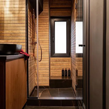 Qult - Obsidian * 布加勒斯特